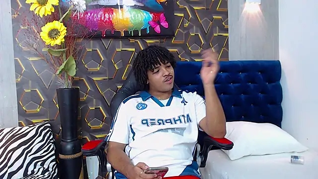 black king 241 online show from 10-13-25, 02:35
