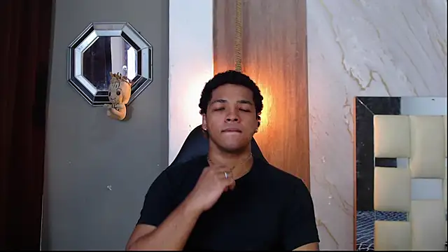 Snapshot of black_king_241 chatting on 06-04-26, 02:00 black king 241 online show from 06-04-26, 02:00