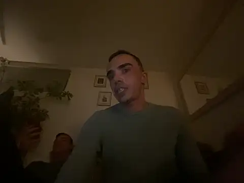 Chaud06 french online show from 04-13-26, 03:10