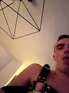 Chaud06 french online show from 11-06-25, 01:42