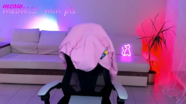 SweetMeeow online show from 11-12-25, 01:10