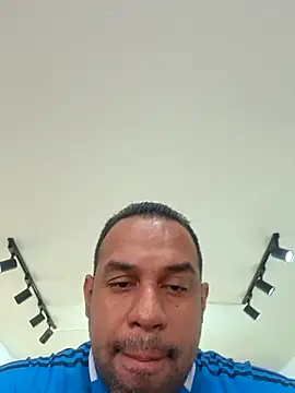 elnegro707070 online show from 02-06-26, 11:17