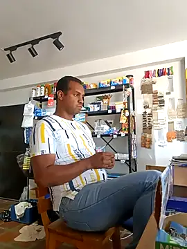 elnegro707070 online show from 11-02-25, 04:45