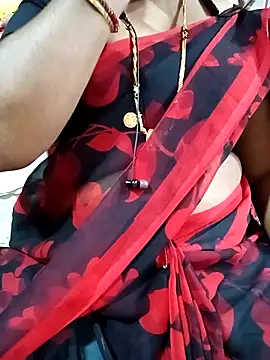 Snapshot of tamiltady chatting on 09-08-25, 05:12 tamiltady online show from 09-08-25, 05:12