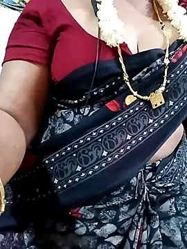 Snapshot of tamiltady chatting on 09-21-25, 09:31 tamiltady online show from 09-21-25, 09:31