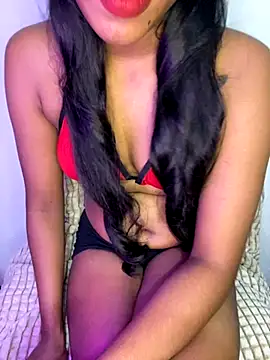 Snapshot of selena_mia chatting on 10-26-25, 05:52 selena mia online show from 10-26-25, 05:52