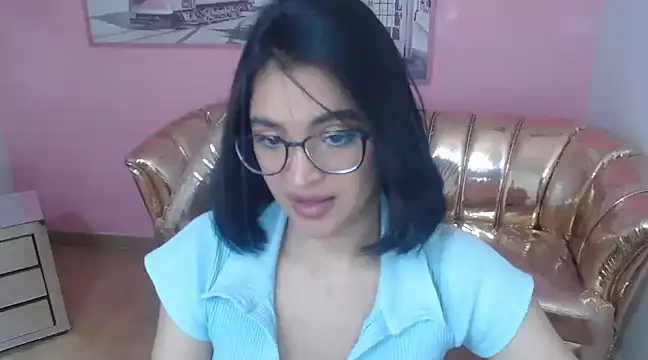 Snapshot of clementine_t chatting on 03-22-25, 03:42 clementine t online show from 03-22-25, 03:42