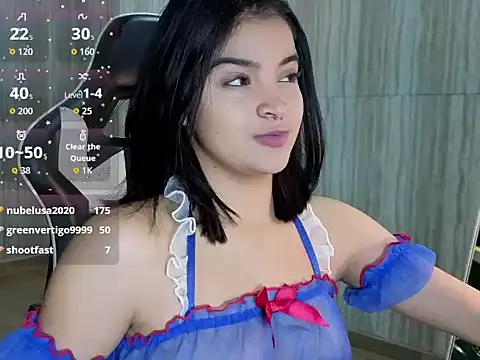 Snapshot of clementine_t chatting on 09-11-25, 02:55 clementine t online show from 09-11-25, 02:55