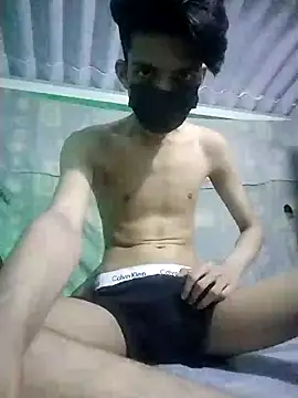 Snapshot of HannanKhan25 chatting on 09-09-25, 08:29 HannanKhan25 online show from 09-09-25, 08:29