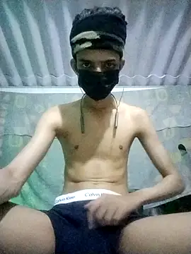 Snapshot of HannanKhan25 chatting on 02-18-26, 08:05 HannanKhan25 online show from 02-18-26, 08:05