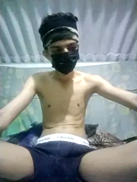 Snapshot of HannanKhan25 chatting on 02-27-26, 07:24 HannanKhan25 online show from 02-27-26, 07:24