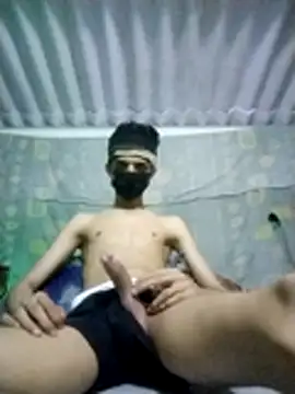 Snapshot of HannanKhan25 chatting on 02-26-26, 07:36 HannanKhan25 online show from 02-26-26, 07:36