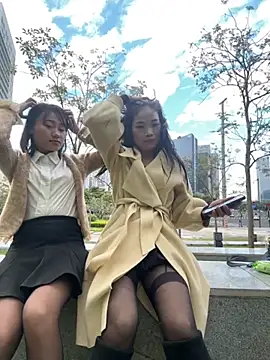 AiBanana online show from 11-22-25, 08:02