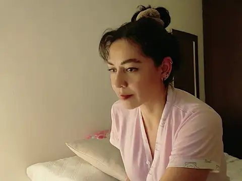 Alicia Montess online show from 01-14-26, 03:32