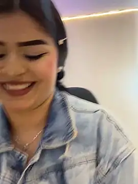 Kariina  69 online show from 10-12-25, 03:08