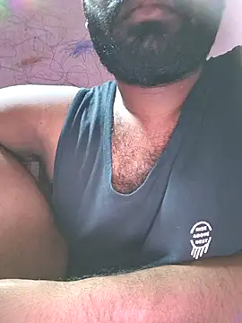 UrbanUtopia online show from 11-18-25, 04:43