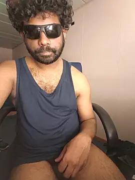 UrbanUtopia online show from 04-17-26, 01:41