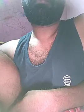 UrbanUtopia online show from 11-17-25, 04:44