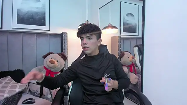 Niick Twink online show from 09-21-25, 01:49
