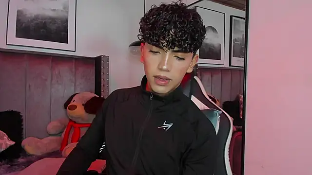 Niick Twink online show from 09-23-25, 07:43