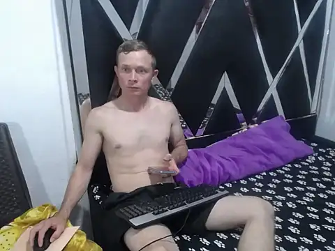 hot mann11 online show from 11-08-25, 01:31