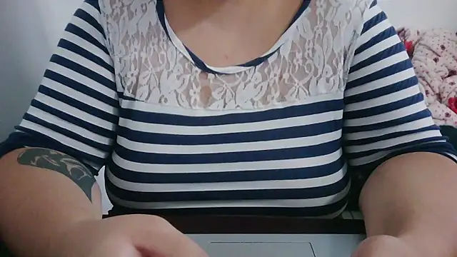 nicolebiancardi5 online show from 02-26-26, 08:53