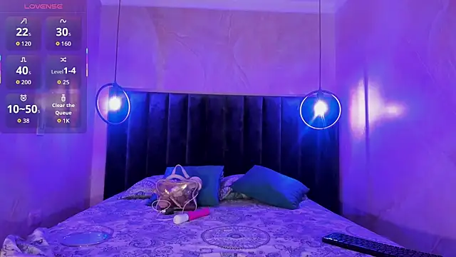 AlissaJoness online show from 11-14-25, 12:09