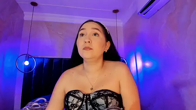 AlissaJoness online show from 12-14-25, 12:33