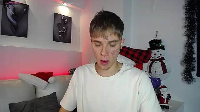 Robbin Blaze online show from 12-14-25, 05:35