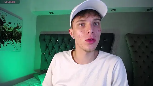 Robbin Blaze online show from 04-11-26, 06:21