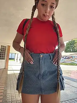 Baby  Otaku online show from 03-20-26, 08:43