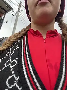 Baby  Otaku online show from 04-10-26, 08:49