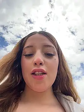 Baby  Otaku online show from 04-12-26, 04:32