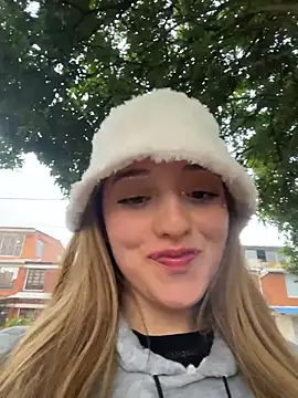 Baby  Otaku online show from 02-24-26, 10:43