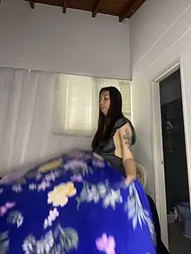 Mia  Gray online show from 11-29-25, 05:46