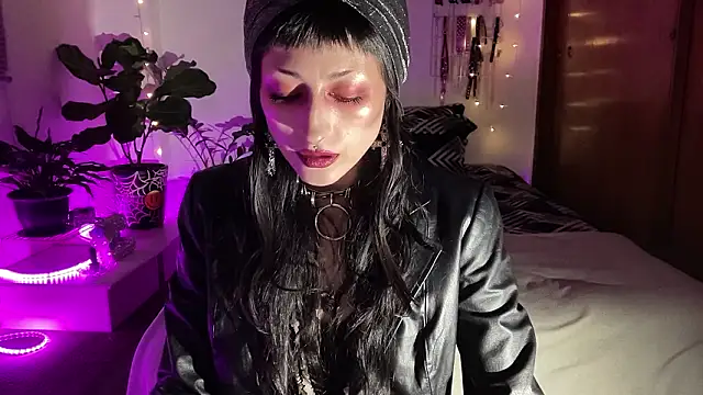 ELENA UMBRA online show from 03-19-26, 04:12