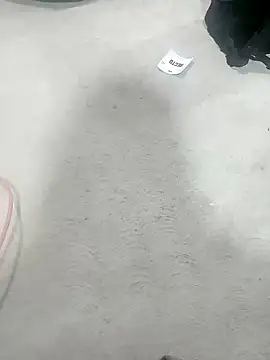 Snapshot of luuiss12 chatting on 09-21-25, 12:49 luuiss12 online show from 09-21-25, 12:49