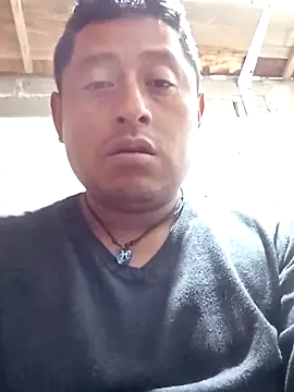 Snapshot of luuiss12 chatting on 09-11-25, 05:29 luuiss12 online show from 09-11-25, 05:29