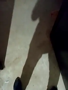 Snapshot of luuiss12 chatting on 10-05-25, 10:00 luuiss12 online show from 10-05-25, 10:00