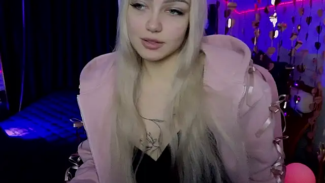 LinaLirian online show from 03-23-26, 10:04