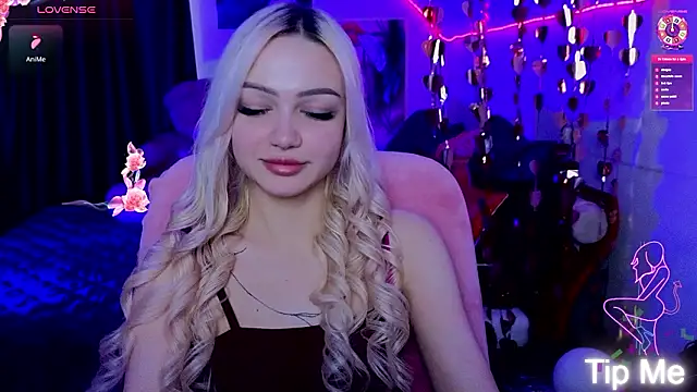 LinaLirian online show from 03-04-26, 10:12