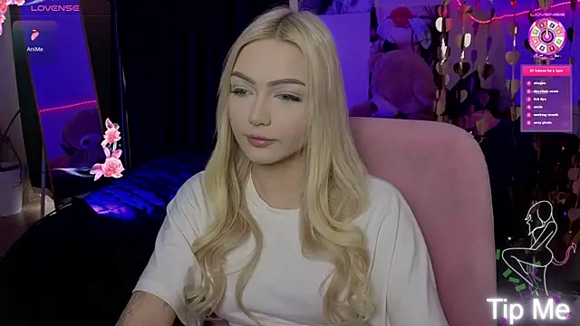 LinaLirian online show from 06-04-26, 10:09