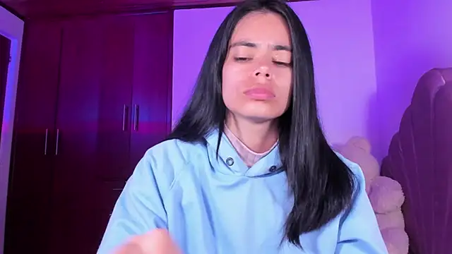 BellaSun  online show from 09-20-25, 04:17