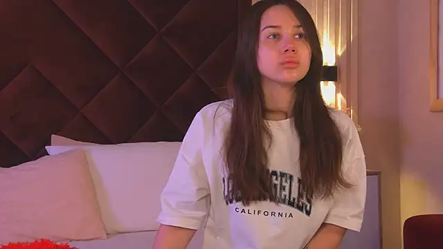 StacyHarland online show from 04-12-26, 04:27