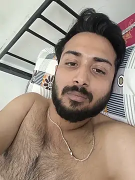 Snapshot of GunsMan69 chatting on 06-12-26, 12:19 GunsMan69 online show from 06-12-26, 12:19