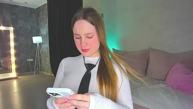 Candy Cansew online show from 04-05-26, 01:12