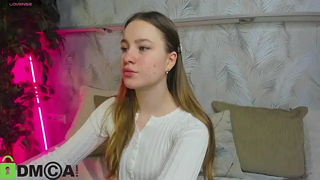 Snapshot of Candy_Cansew chatting on 10-15-25, 01:04 Candy Cansew online show from 10-15-25, 01:04