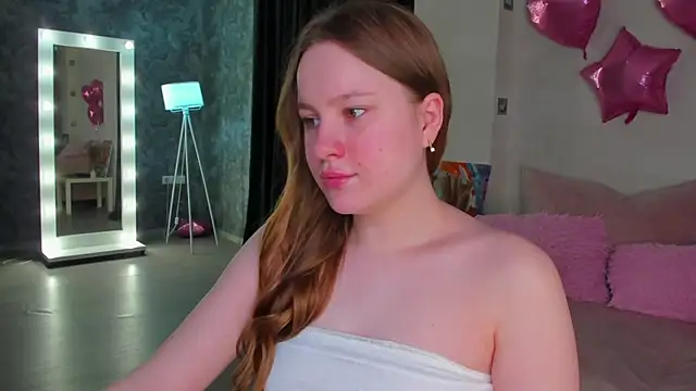 Snapshot of Candy_Cansew chatting on 05-30-26, 01:23 Candy Cansew online show from 05-30-26, 01:23