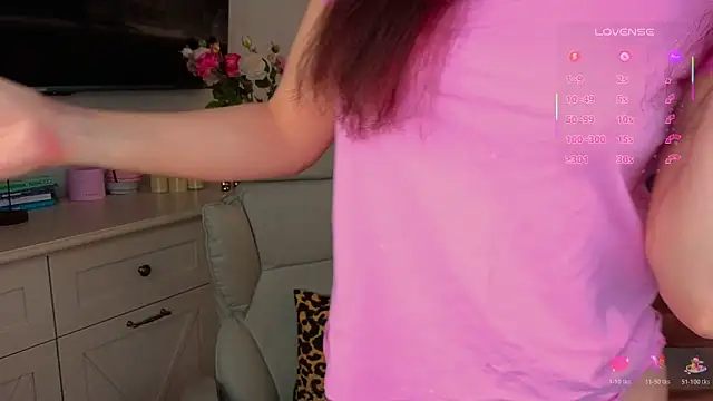 yourr Evaa online show from 04-12-26, 02:37