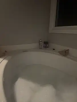 RoyalQueen2u online show from 04-11-26, 03:36